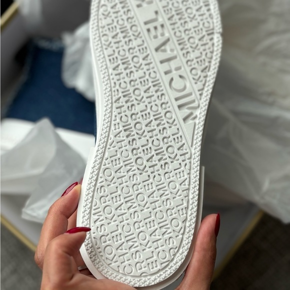 Brand new Michael Kors denim converse 8.5 !! - Picture 8 of 11